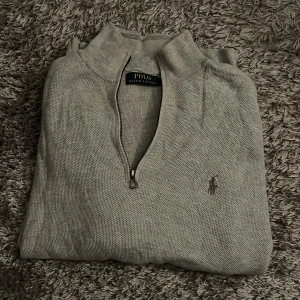 Ralph Lauren tröja - Stickad Ralph Lauren tröja | storlek M | hör av er vid minsta fundering!👊