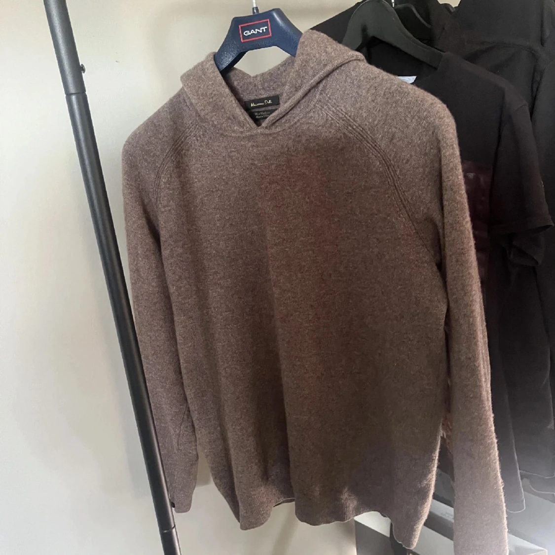 Kashmir hoodie från Massimo Dutti  - 90