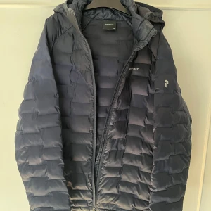 Peak Performance Jacka - Fin jacka utan defekter eller tecken på användning. Köpt 2022. Storlek 170.