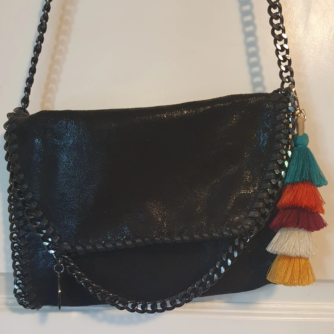 Väsksmycke - Stor färgglad tofs - 90