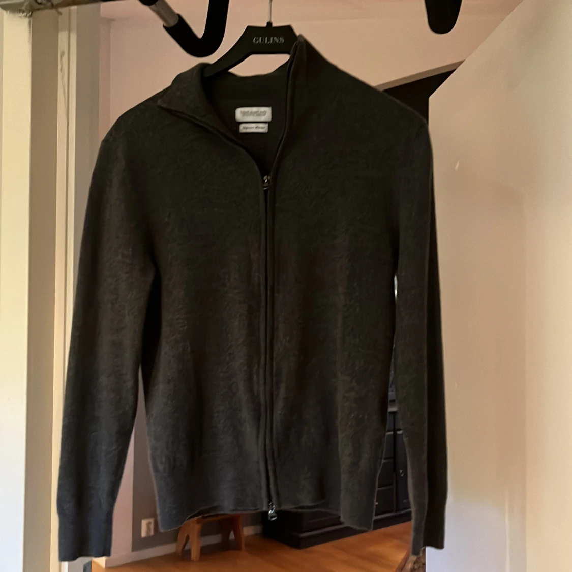 Full zip These glory days