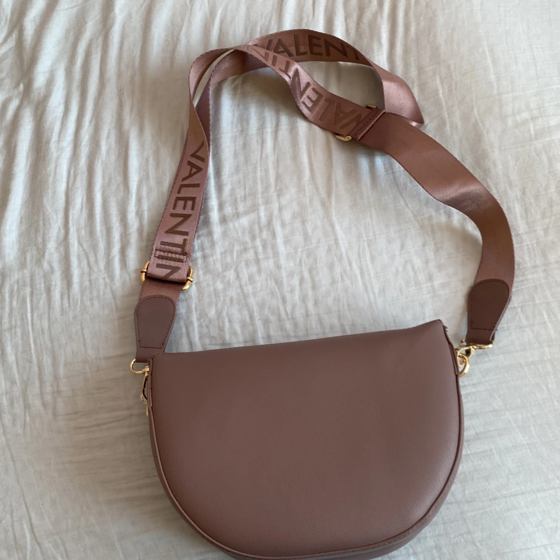 Valentino Väska - 90