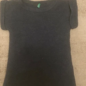 Stickad topp - Söt stickad topp❤️bra skick