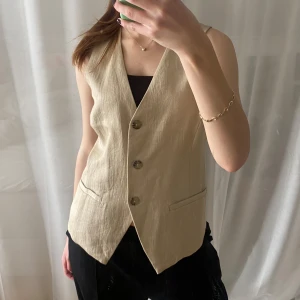 Linne väst - Söt linne väst i storlek XS men är stor i storlek🩵