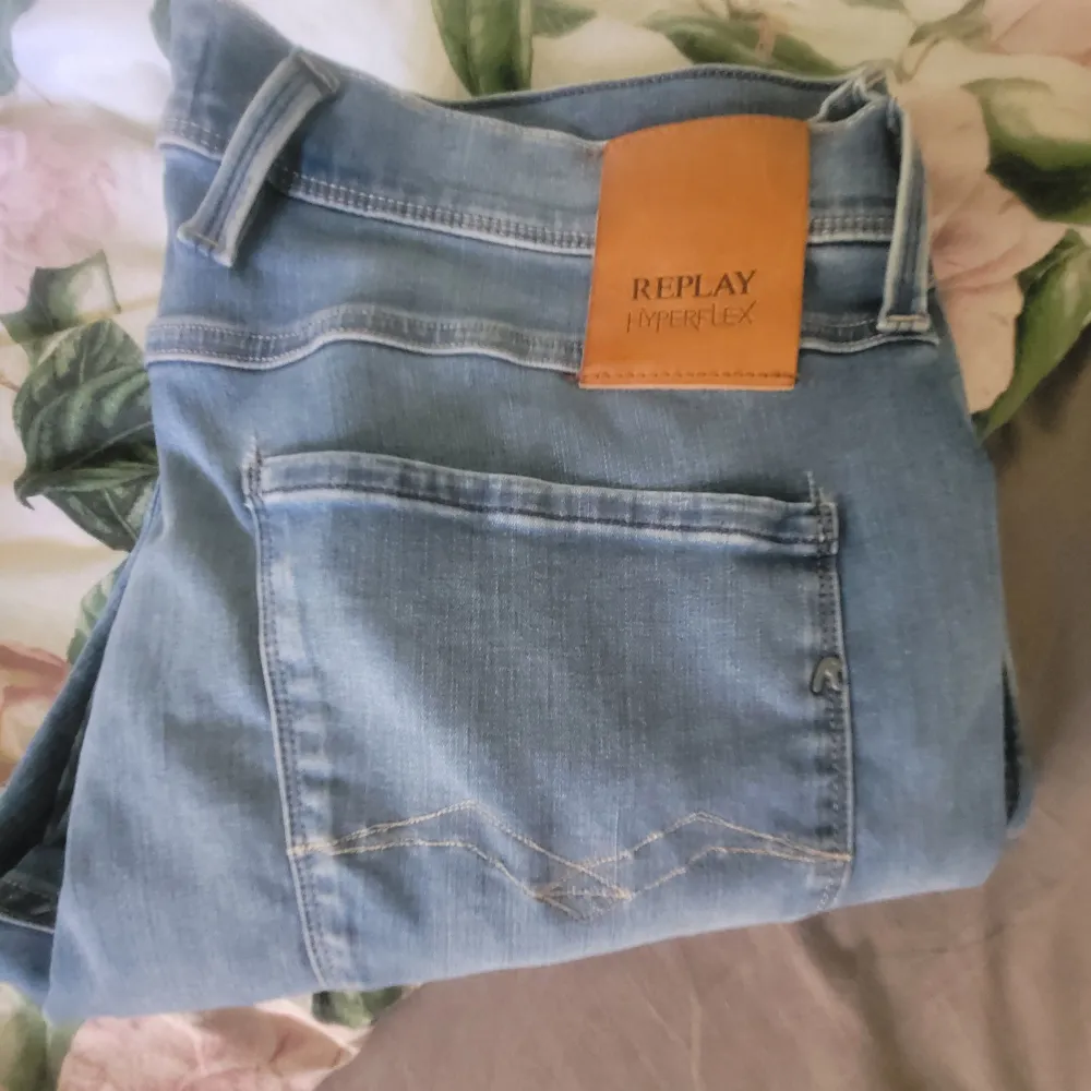 Använda 2 gånger nypris 1999kr  Pm för mer info. Jeans & Byxor.