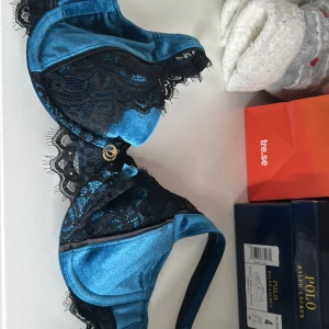 Bh - Från hunkemöller. Storlek 75 b