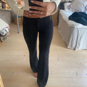 Lågmidjade kostymbyxor  - SUPERSNYGGA! Tryck gärna köp nu 💕