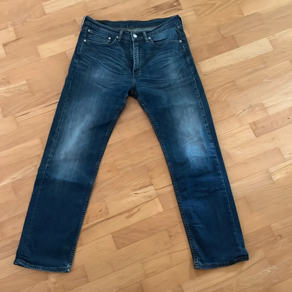 Ett par sköna 505 jeans med skön fade. Bara testat, i nyskick . Jeans & Byxor.