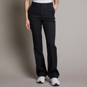 Kostymbyxor Bik Bok - Så fina kostymbyxor som tyvärr inte kommer till användning!