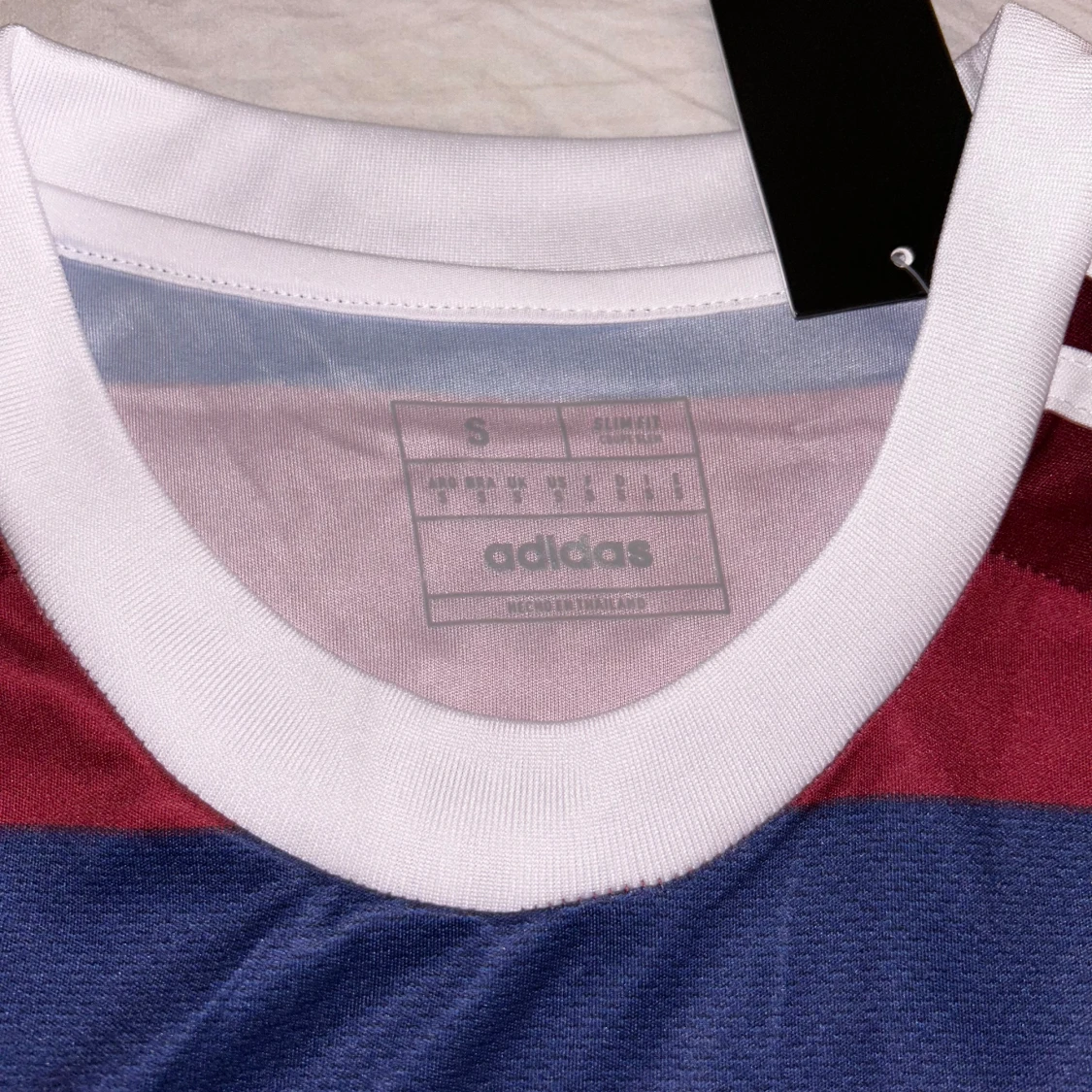 Newcastle 2024/25 Isak tröja - 91