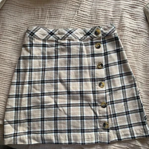 Kjol  - Kjol från hm i storlek 34