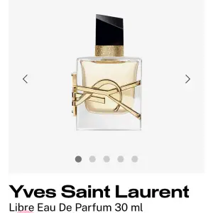 Säljer min ysl parfym 30 ml då detta inte va någon doft som passa mig, endast andvänt några sprut köpt för 698kr säljer för 400!