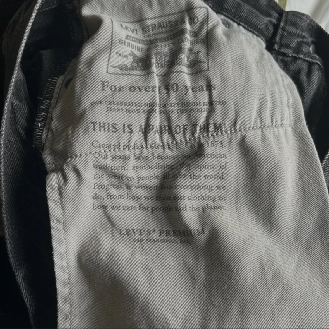 LEVI’s 551 Svarta Jeans - 93