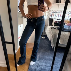 Lågmidjade jeans - Lågmidjade jeans från seven for all mankind❤️ super bra kvalitet använt fåtal gånger