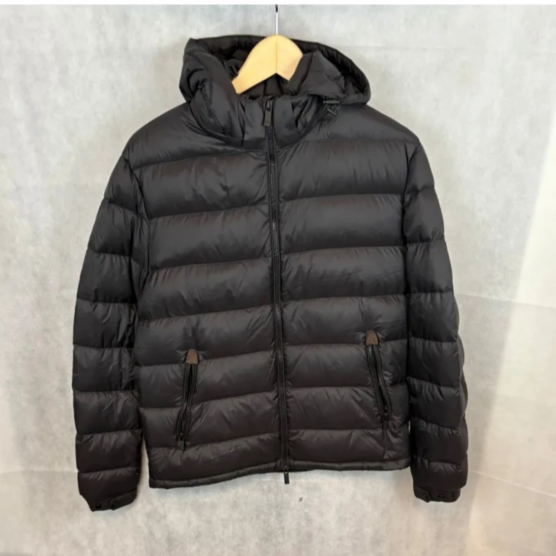 Svart dunjacka från Massimo Dutti