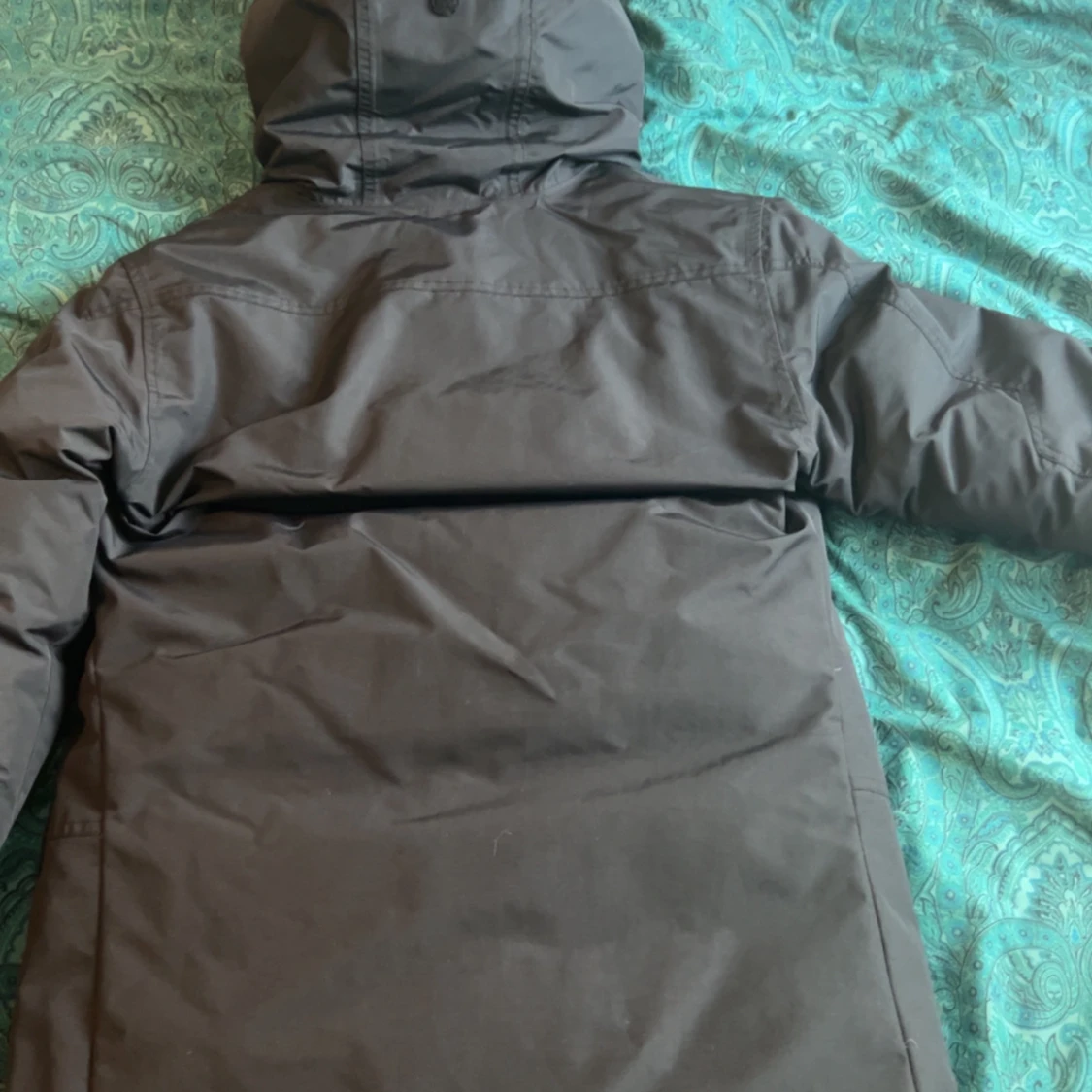 Svart dunjacka från Peak Performance - 91