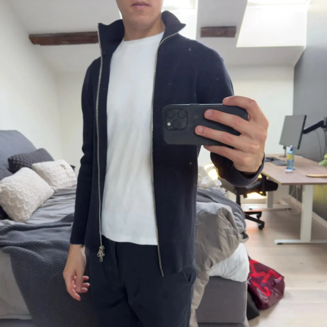 Mörkblå full zip från Ljung