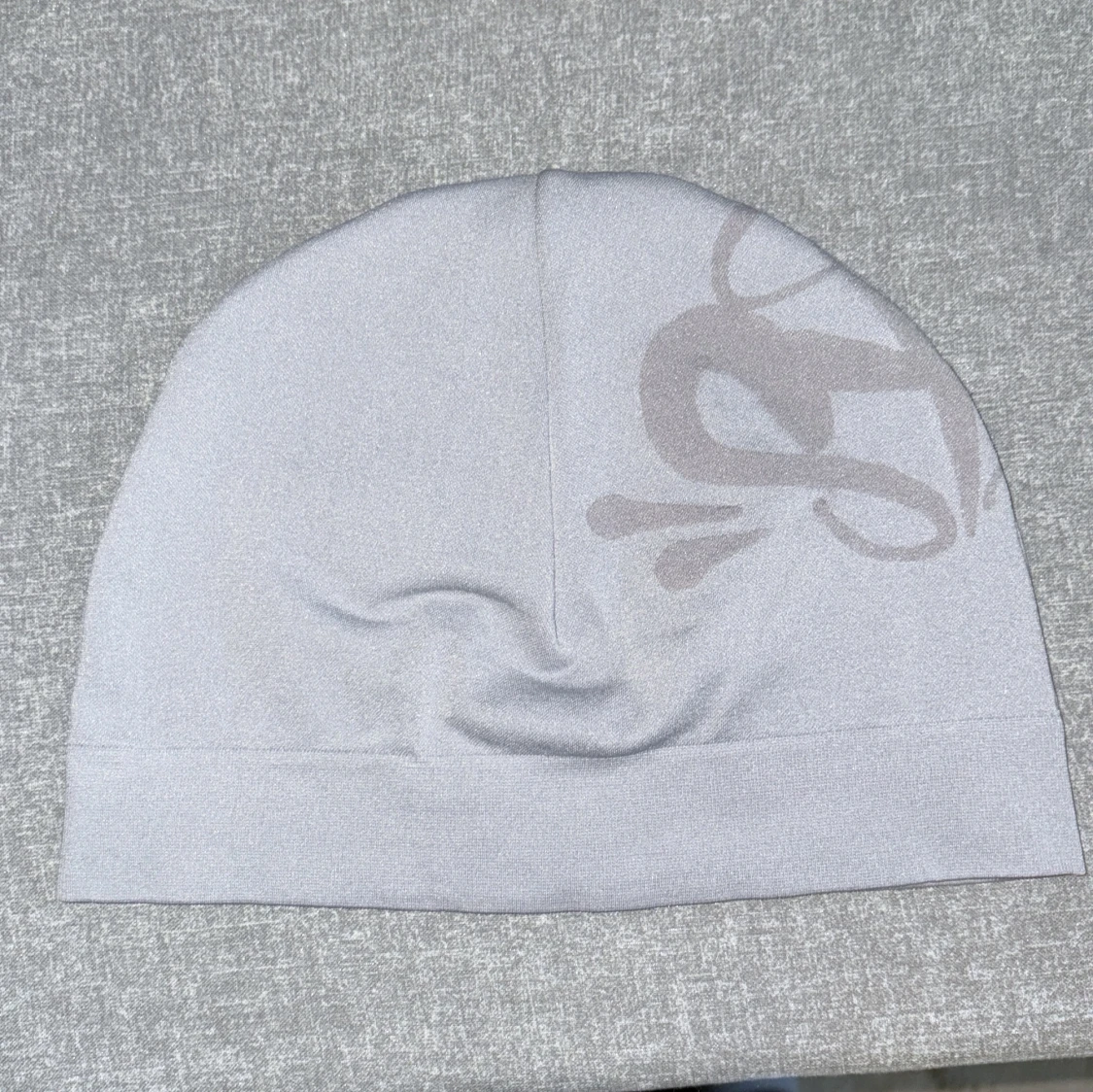 Grå SYNA mössa  - 1