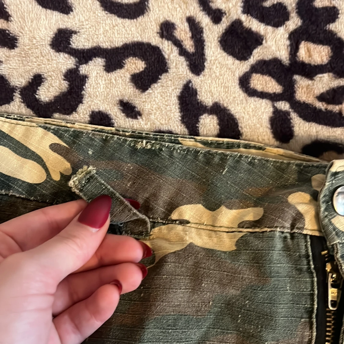 Camouflage kjol från Rich Jeans - 91