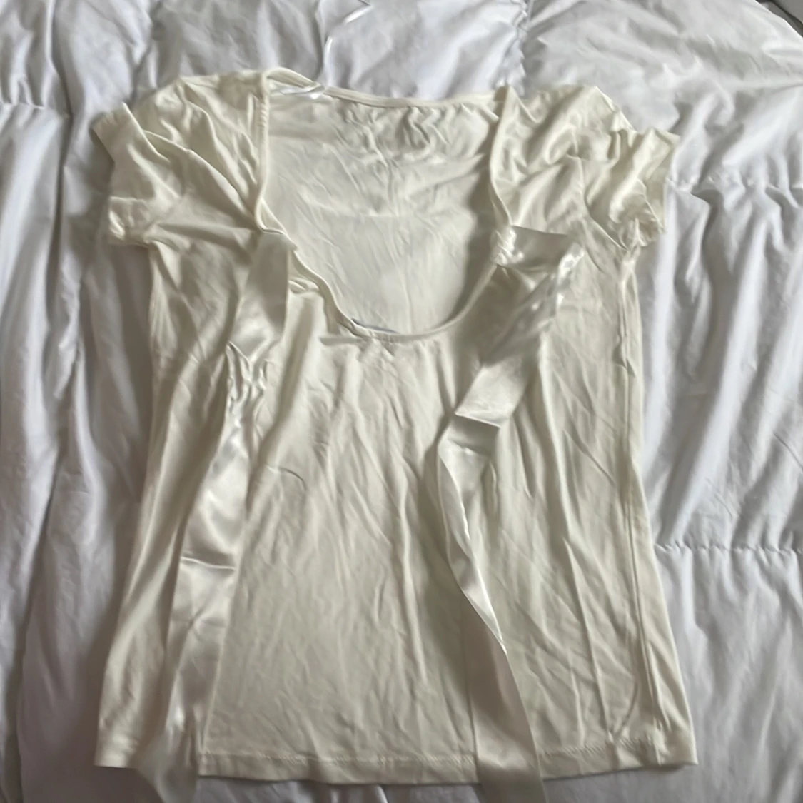 Vit topp med knytband - 90