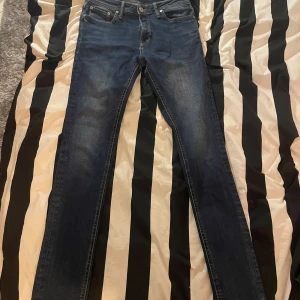 Jack and jones jeans - Jack and jones jeans i bra skick