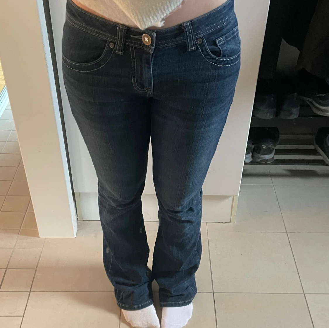Mörkblå bootcut jeans  - 2