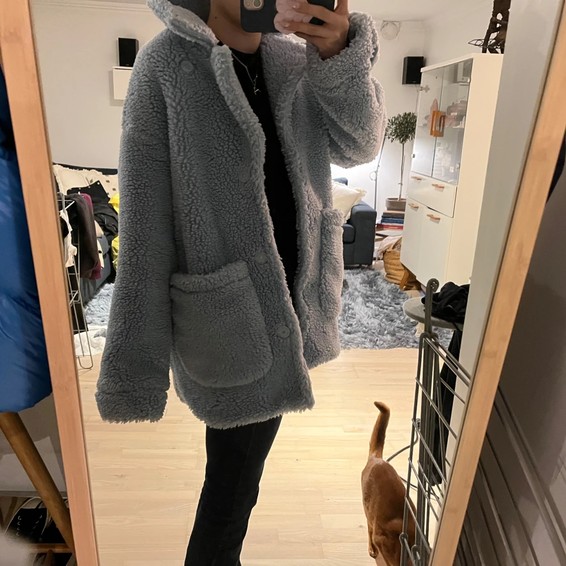 Ljusblå teddyjacka från Monki - 1