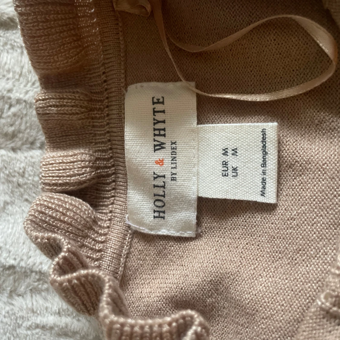 Beige tröja från Holly & Whyte - 2