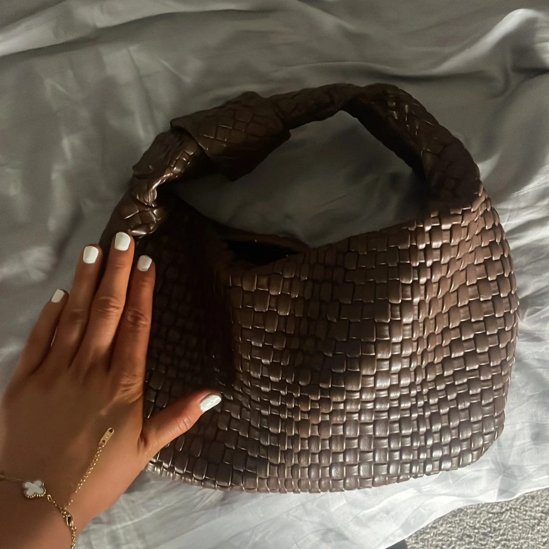Brun flätad axelväska - 2