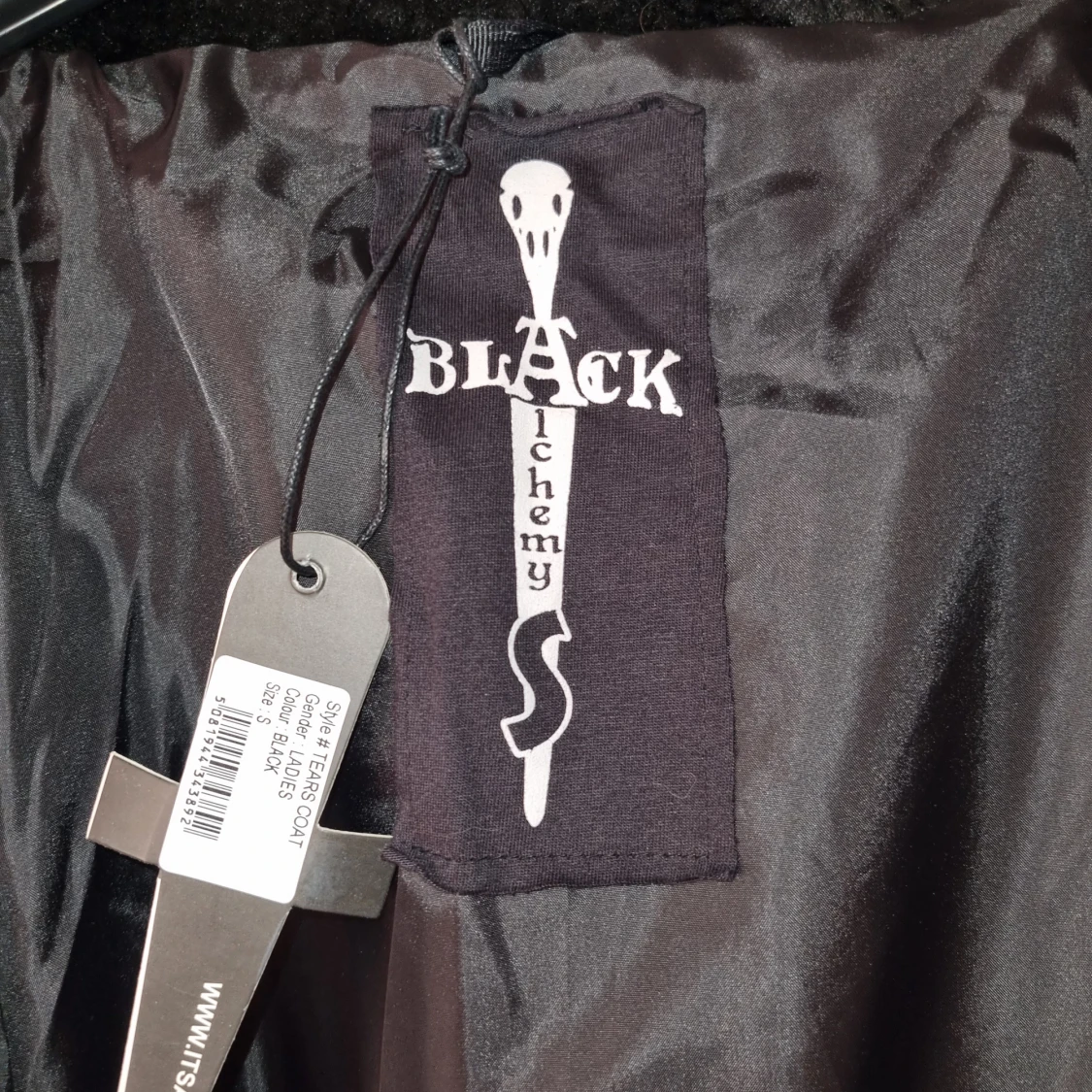 Svart kappa från Black Alchemy - 3