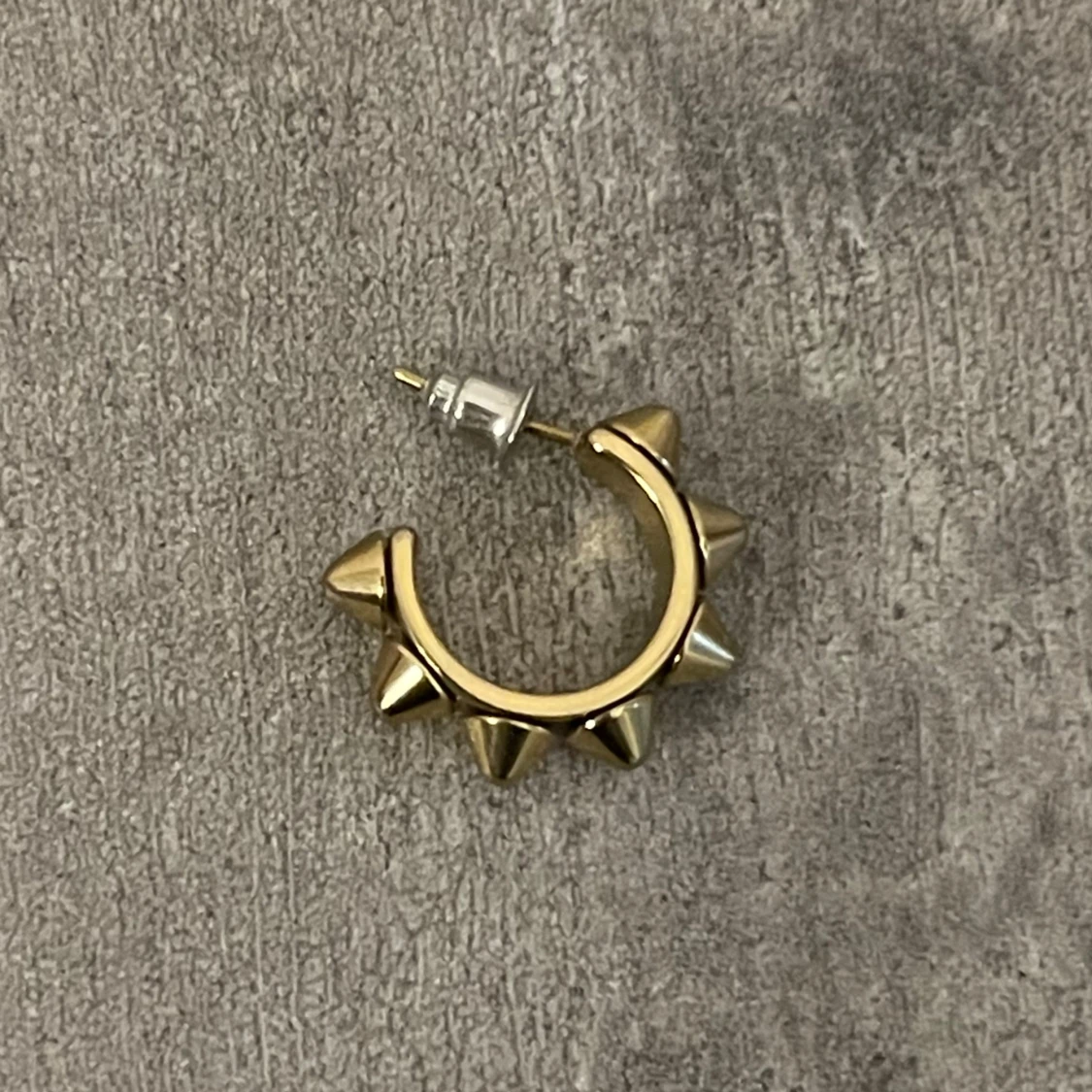 Edblad örhänge med nitar - 3