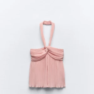 Zara topp - Säljer denhär jätte finna toppen från zara, som är helt slutsåld💕💕