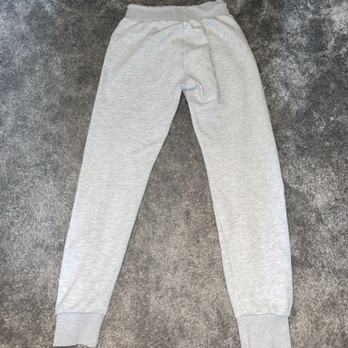 Grå mjukisbyxor från McKenzie - 91