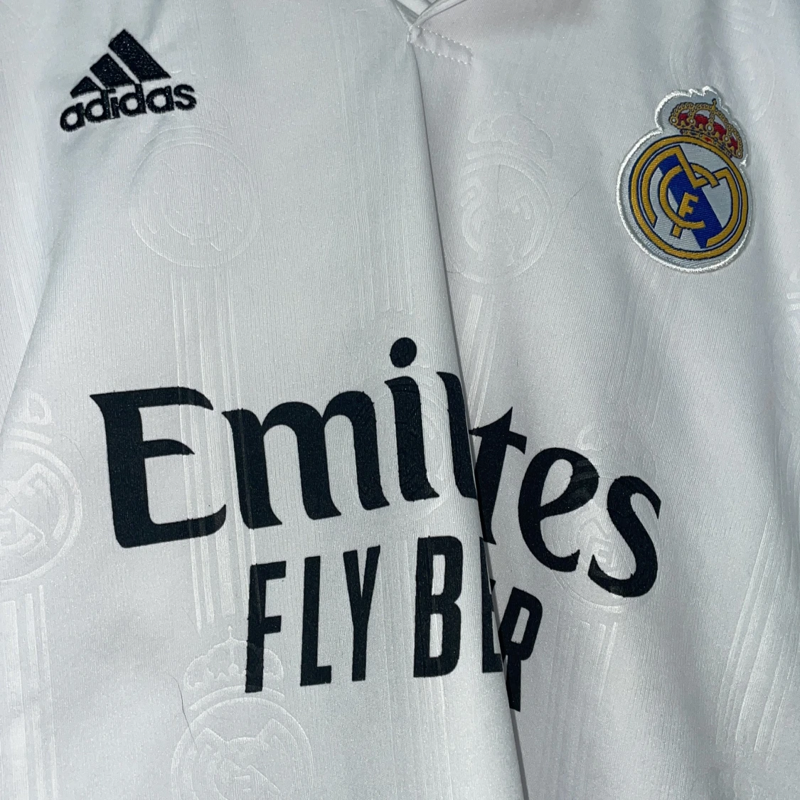 Vit Real Madrid fotbollströja med Benzema 9 - 90