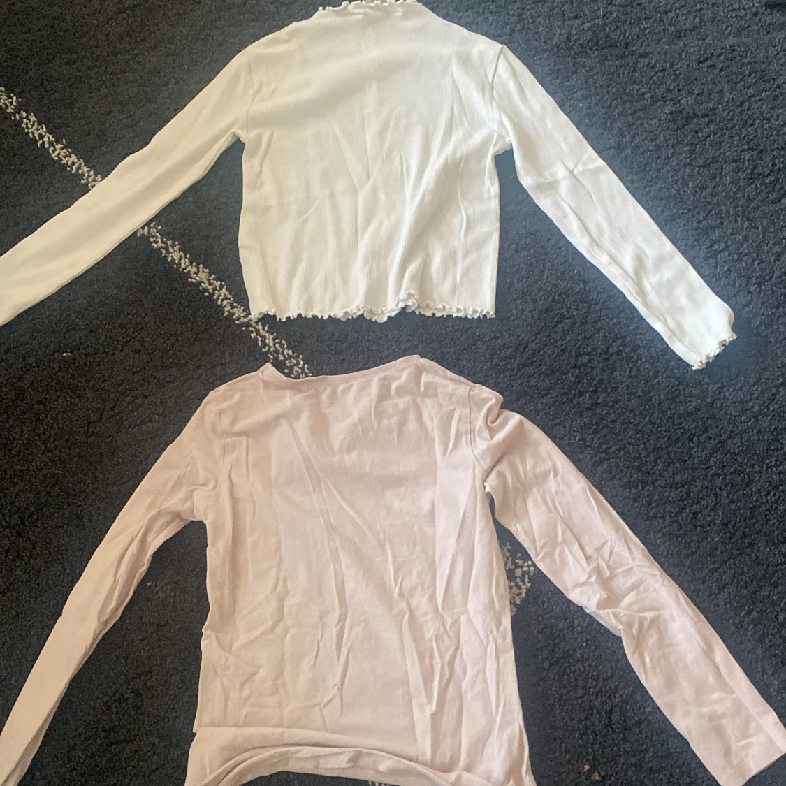 Två par långärmade tröjor i rosa och vitt - 92