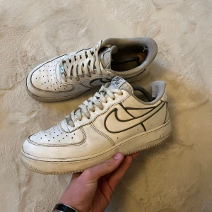 Nike air force - |Nike air force|Använda en del men frf fina 5/10|Hör av dig vid funderingar|Pris kan diskuteras vid snabb affär| Mvh Malte💙