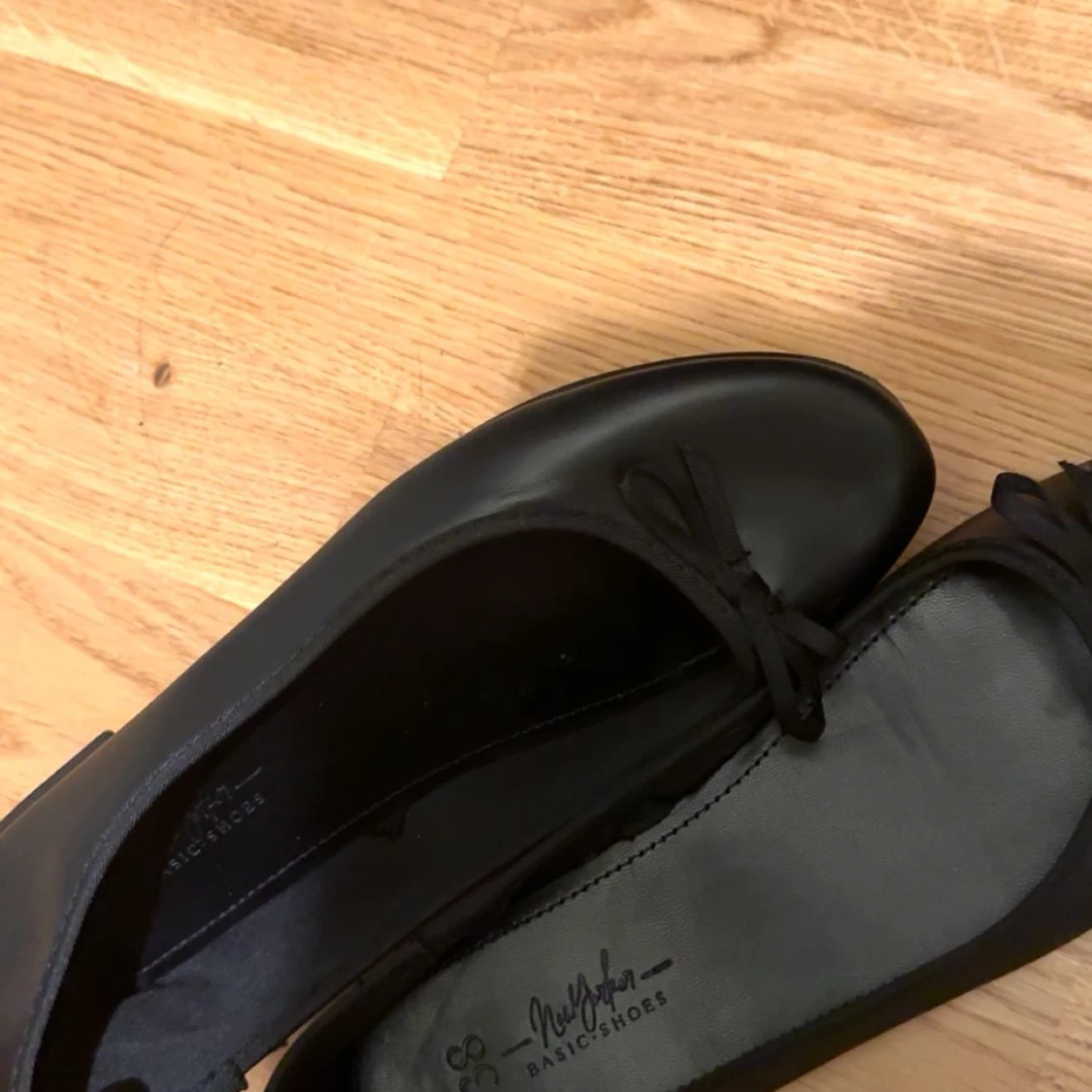 Svarta ballerinaskor 