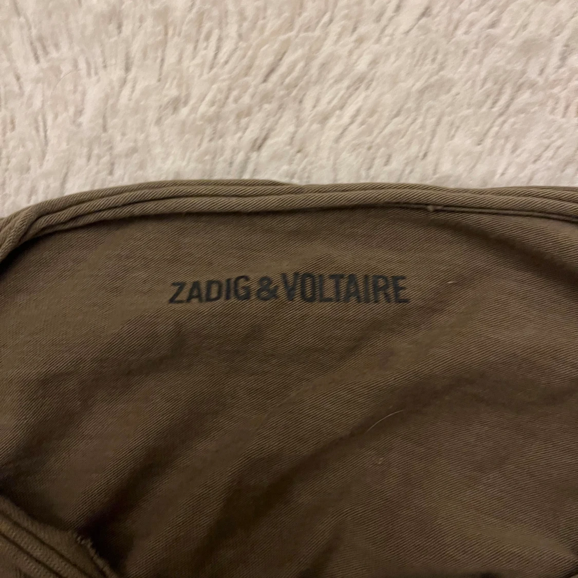 Mörkgrön tröja - 91