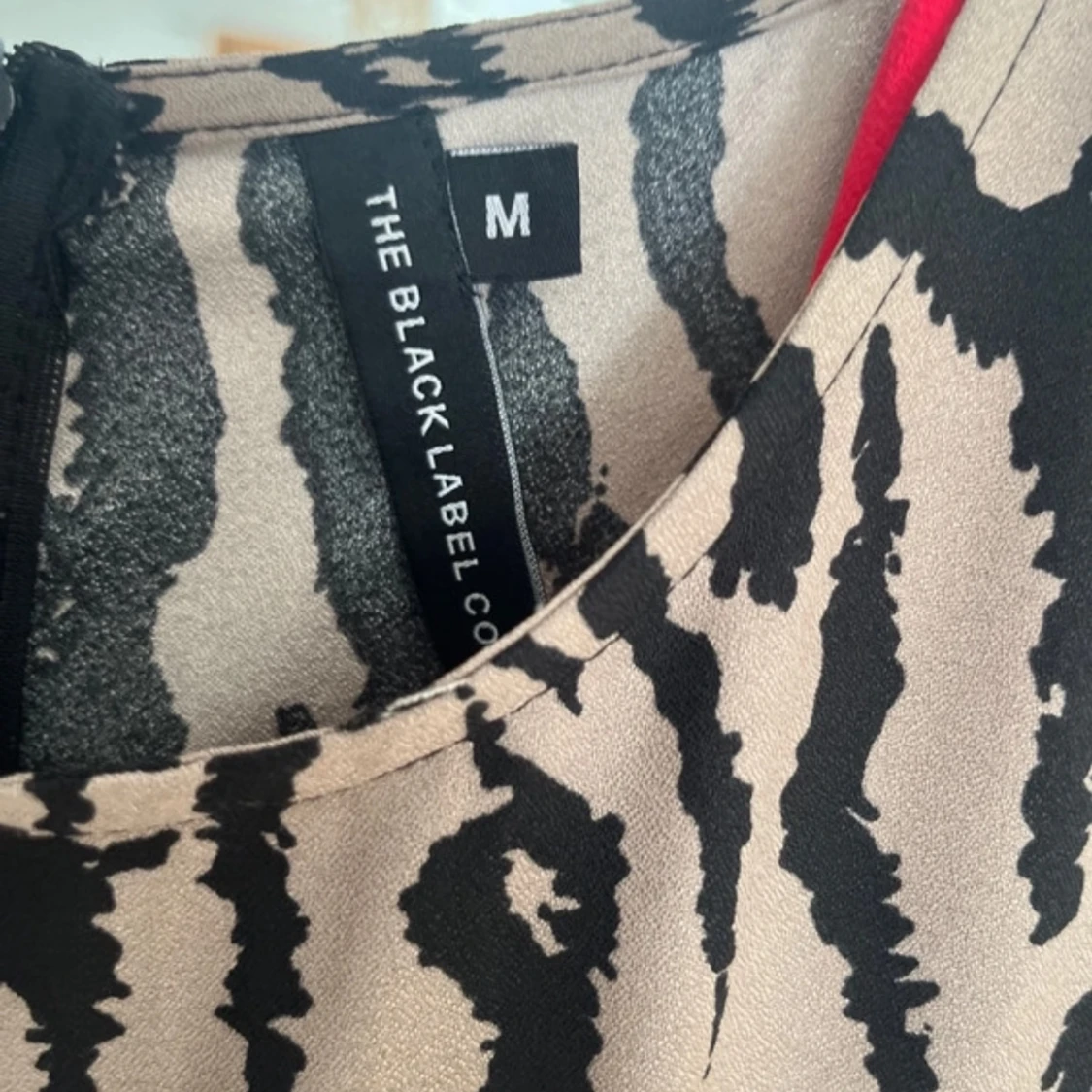 Mönstrad klänning  - 90