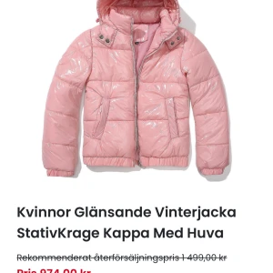 Rosa vinter jacka  - Rosa puff jacka HELT NY super söt, säljer då jag köpte för liten storlek. Skulle säga att den passar xs/xxs men är i storlek s nypris strax över 900💕💕