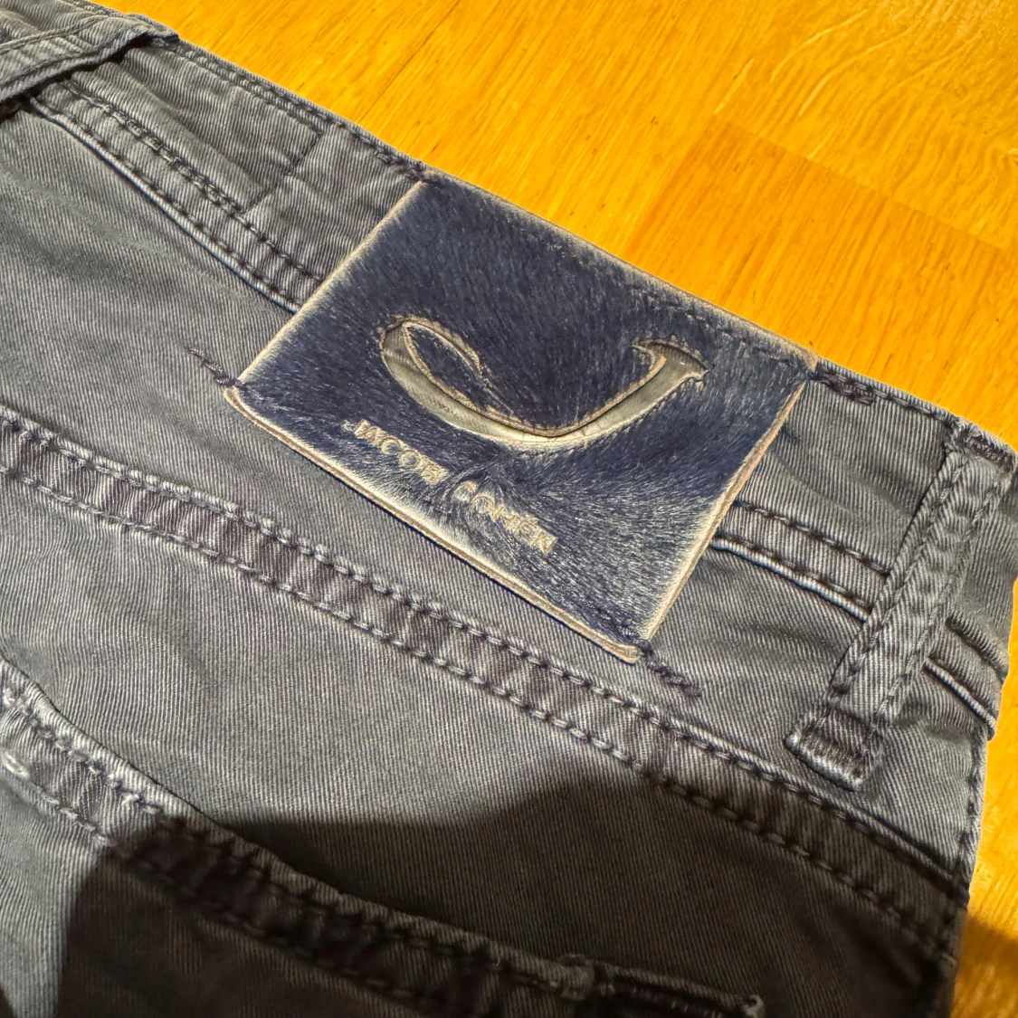 Grå byxor från Jacob Cohen - 92