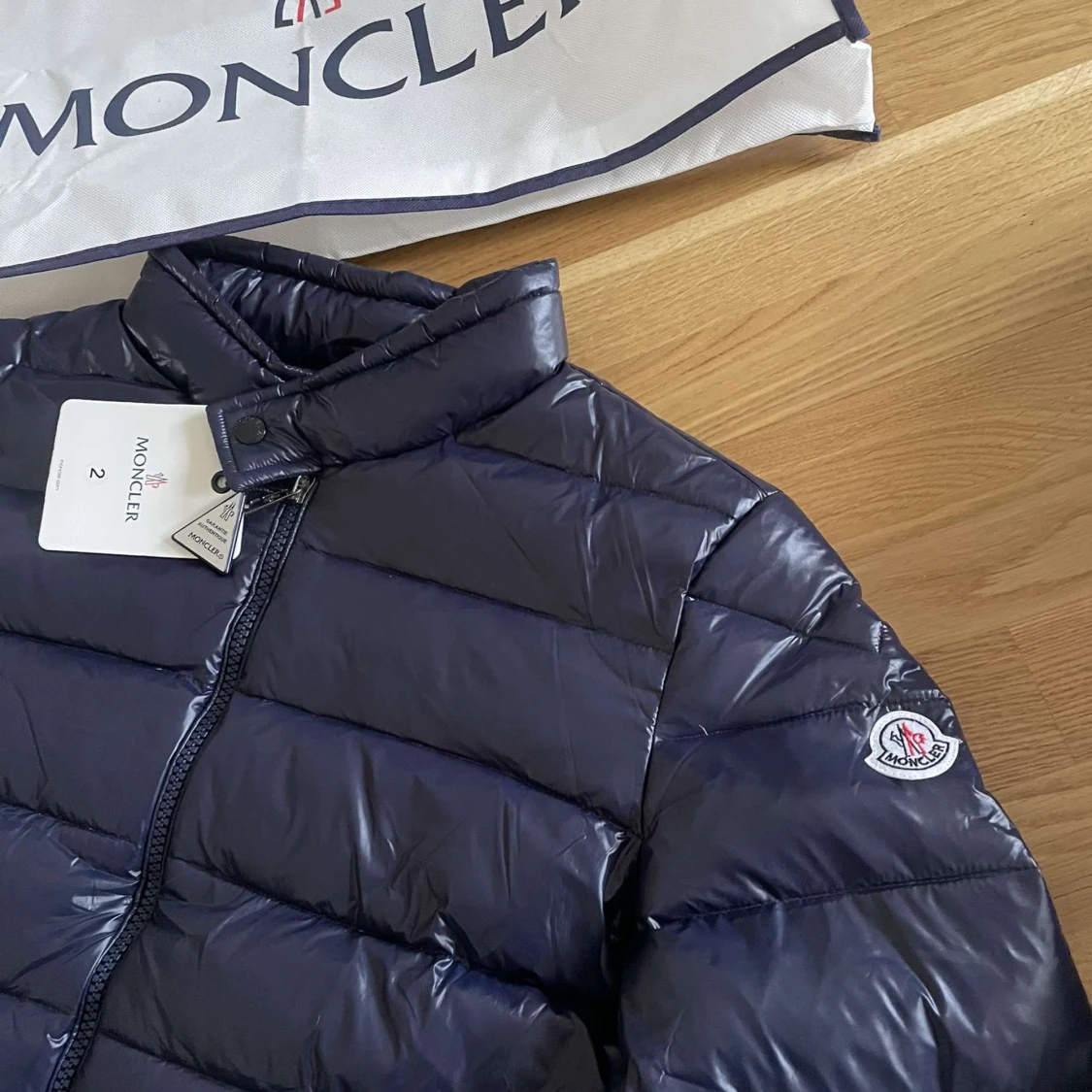 Svart pufferjacka från Moncler - 91