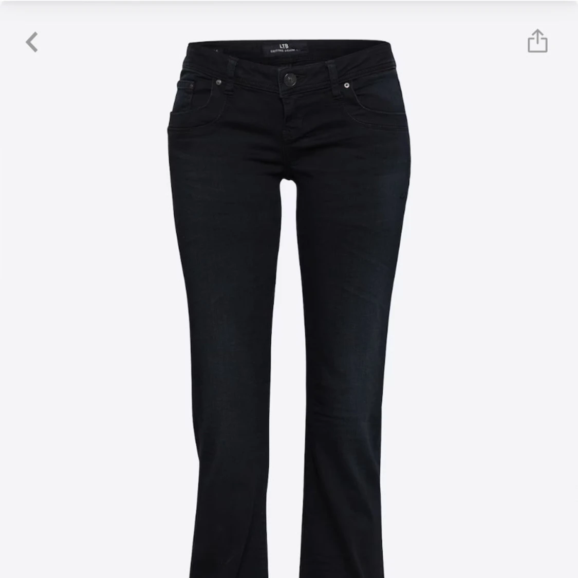 Svarta bootcut jeans