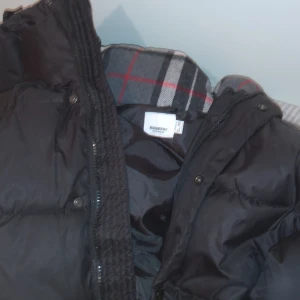 Burberyy jacka - Säljer Burberry jacka! Kom privat för frågor osv.