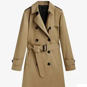 Super fin trenchcoat som är använd bara få tal gånger. Fint skick! Köpt för 2499kr. Perfekt till hösten som kommer nu. Kan diskutera pris osv 🥹