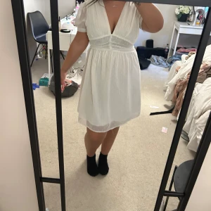 Klänning - Så fin vit klänning💕