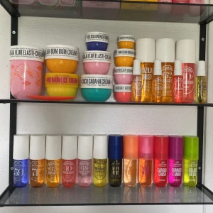 Sol De Janeiro säljes - Säljer min collection. Skriv vad du vill köp och vad för pris så kan vi diskutera!💗