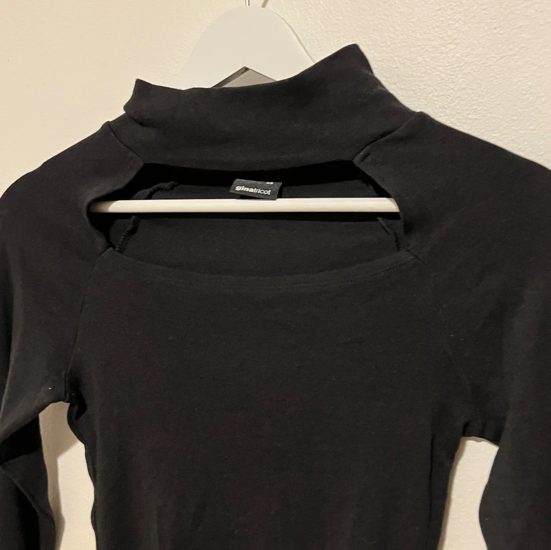 Svart långärmad tröjs - 90