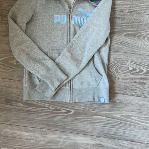 Puma tröja!  - Super fin! Knappt använd 