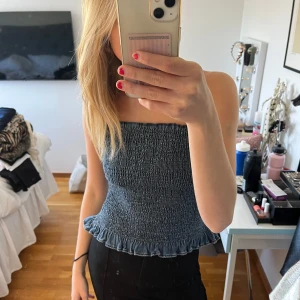 Topp - En så fin topp från Zara! Knappt använd